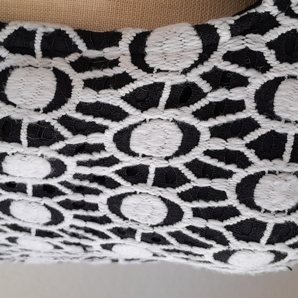 Roz & Ali, Embroidery dress - Picture 4 of 16